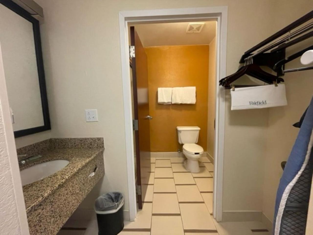 Fairfield Inn And Suites By Marriott Potomac Mills Вудбридж Экстерьер фото