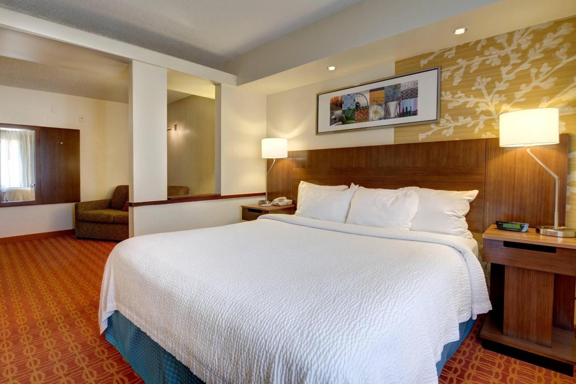 Fairfield Inn And Suites By Marriott Potomac Mills Вудбридж Экстерьер фото