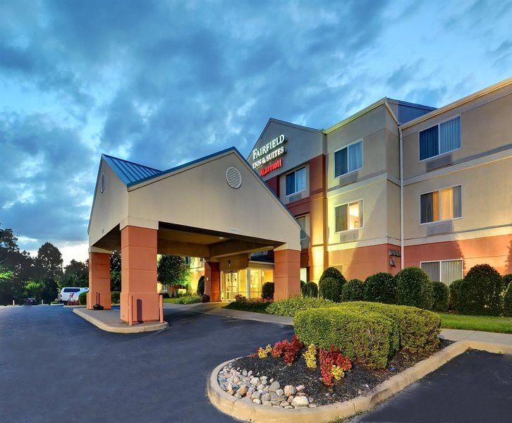 Fairfield Inn And Suites By Marriott Potomac Mills Вудбридж Экстерьер фото