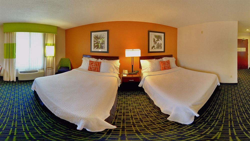 Fairfield Inn And Suites By Marriott Potomac Mills Вудбридж Экстерьер фото