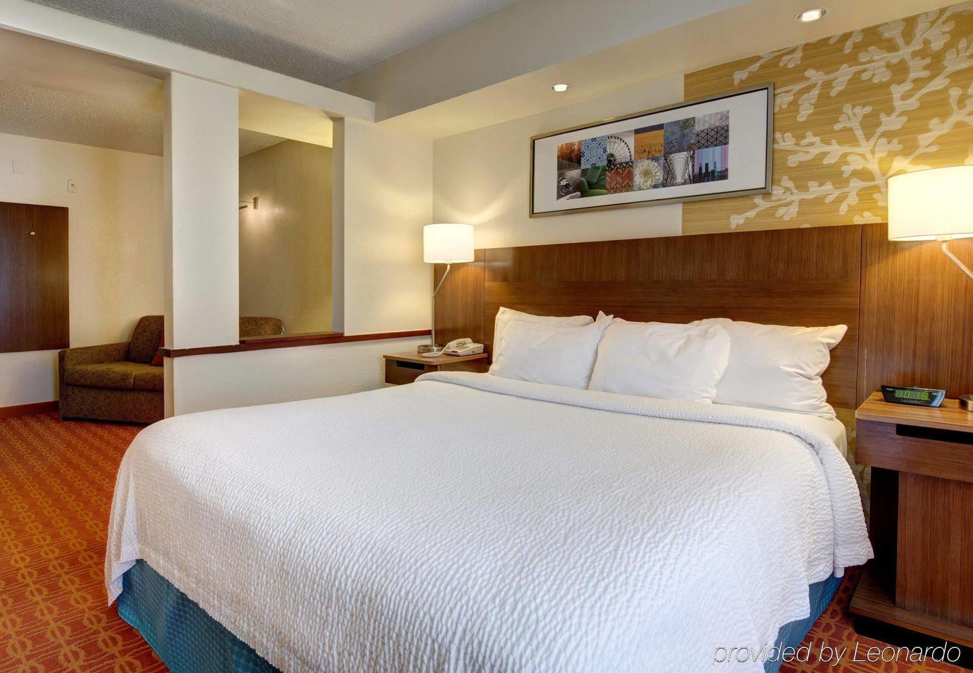 Fairfield Inn And Suites By Marriott Potomac Mills Вудбридж Экстерьер фото