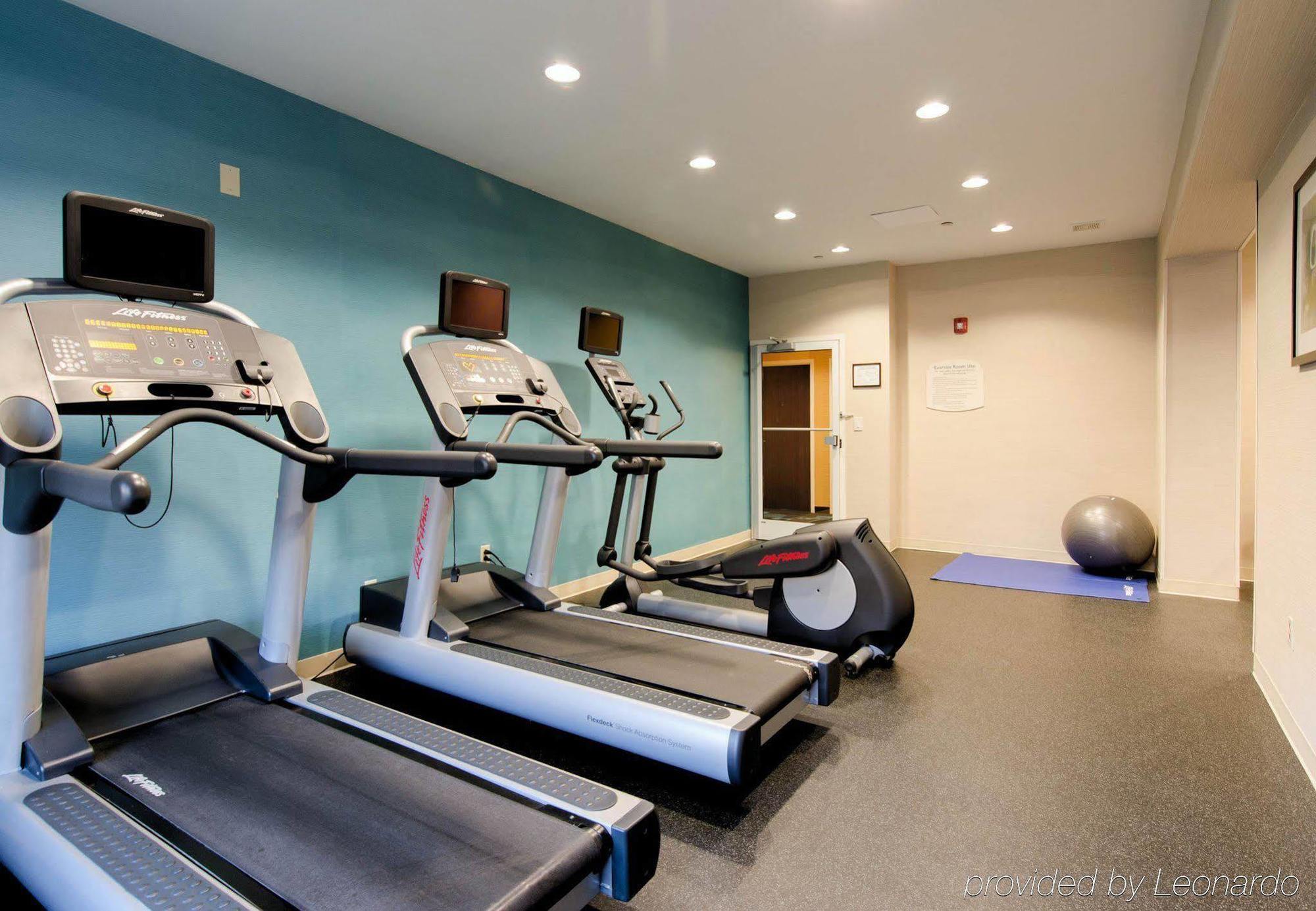 Fairfield Inn And Suites By Marriott Potomac Mills Вудбридж Экстерьер фото