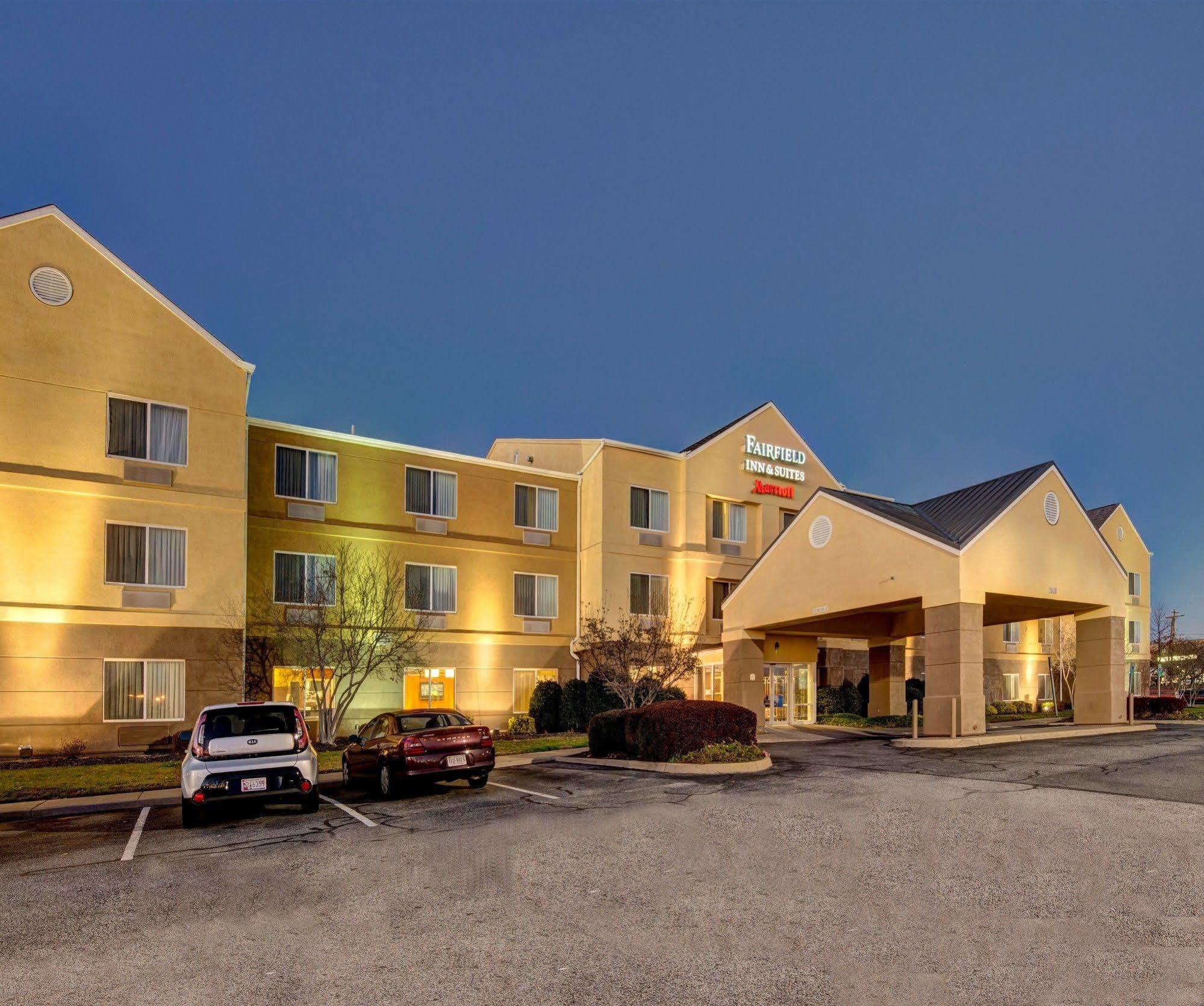 Fairfield Inn And Suites By Marriott Potomac Mills Вудбридж Экстерьер фото