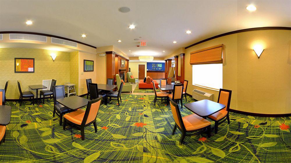 Fairfield Inn And Suites By Marriott Potomac Mills Вудбридж Экстерьер фото