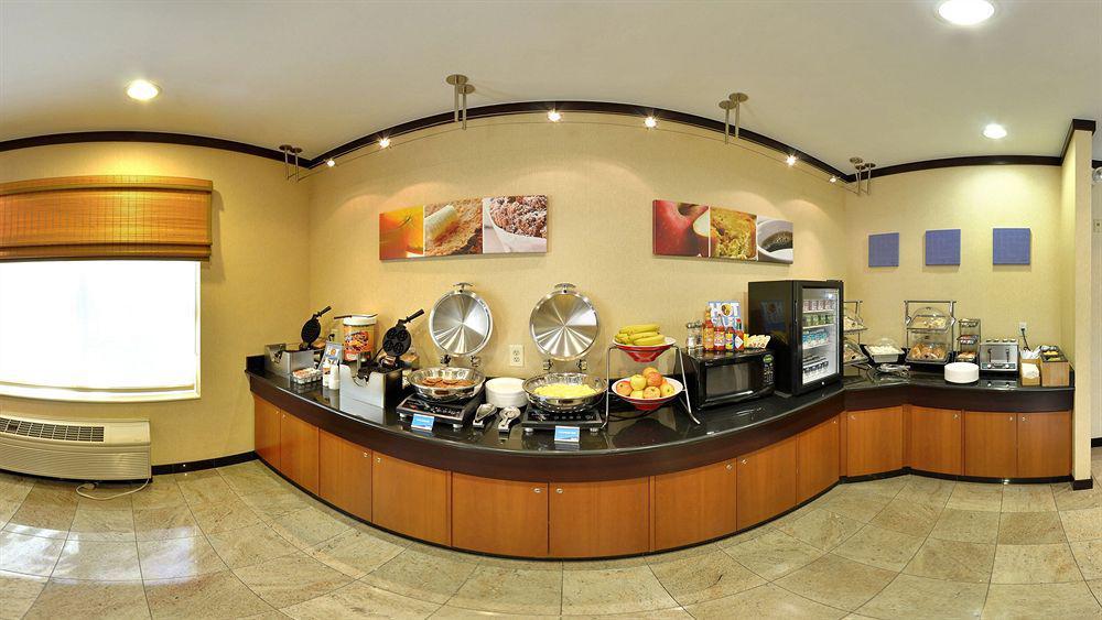 Fairfield Inn And Suites By Marriott Potomac Mills Вудбридж Экстерьер фото