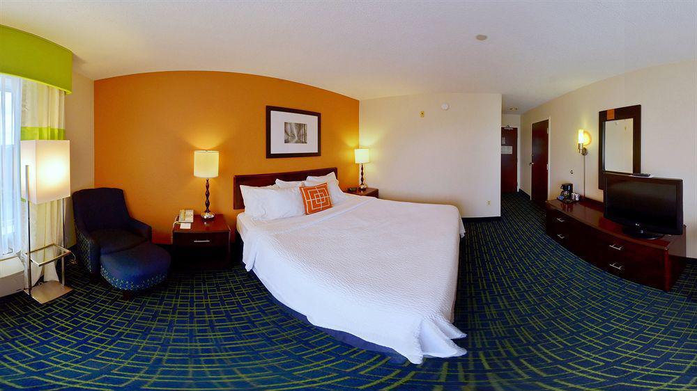 Fairfield Inn And Suites By Marriott Potomac Mills Вудбридж Экстерьер фото