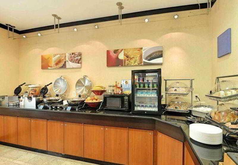Fairfield Inn And Suites By Marriott Potomac Mills Вудбридж Экстерьер фото